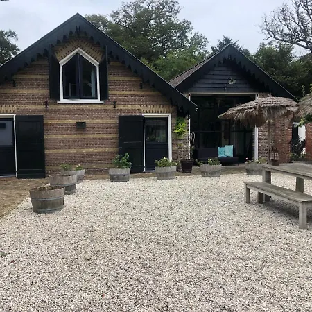 Villa Bobby'S Stables *